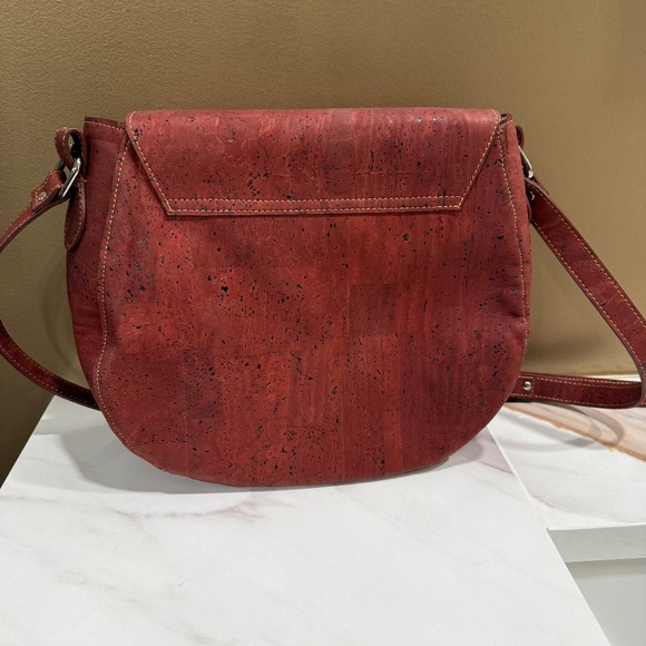 Corkor Saddle Bag, cross body, Rust color, Interior pocket, vegan - Picture 3 of 5